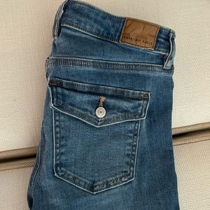 American eagle stretch flare bottom jeans, size 4
